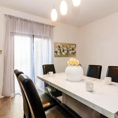 Appartamento Brane *